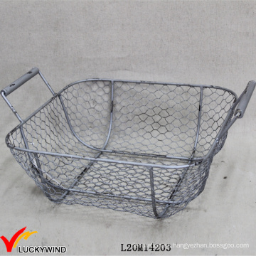 Cesta de alambre de metal de color gris retro vintage para almacenamiento